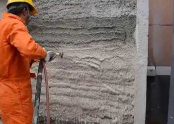 tencuiala mecanizată