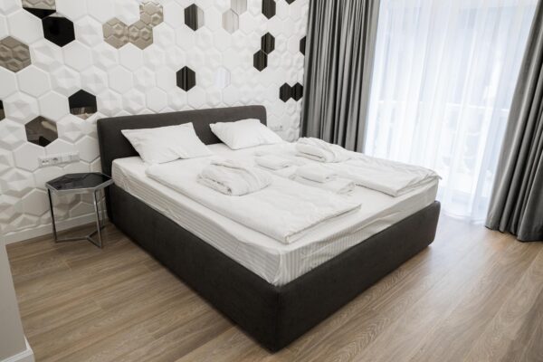 Ce saltea 200x200 alegi pentru un pat matrimonial foarte mare