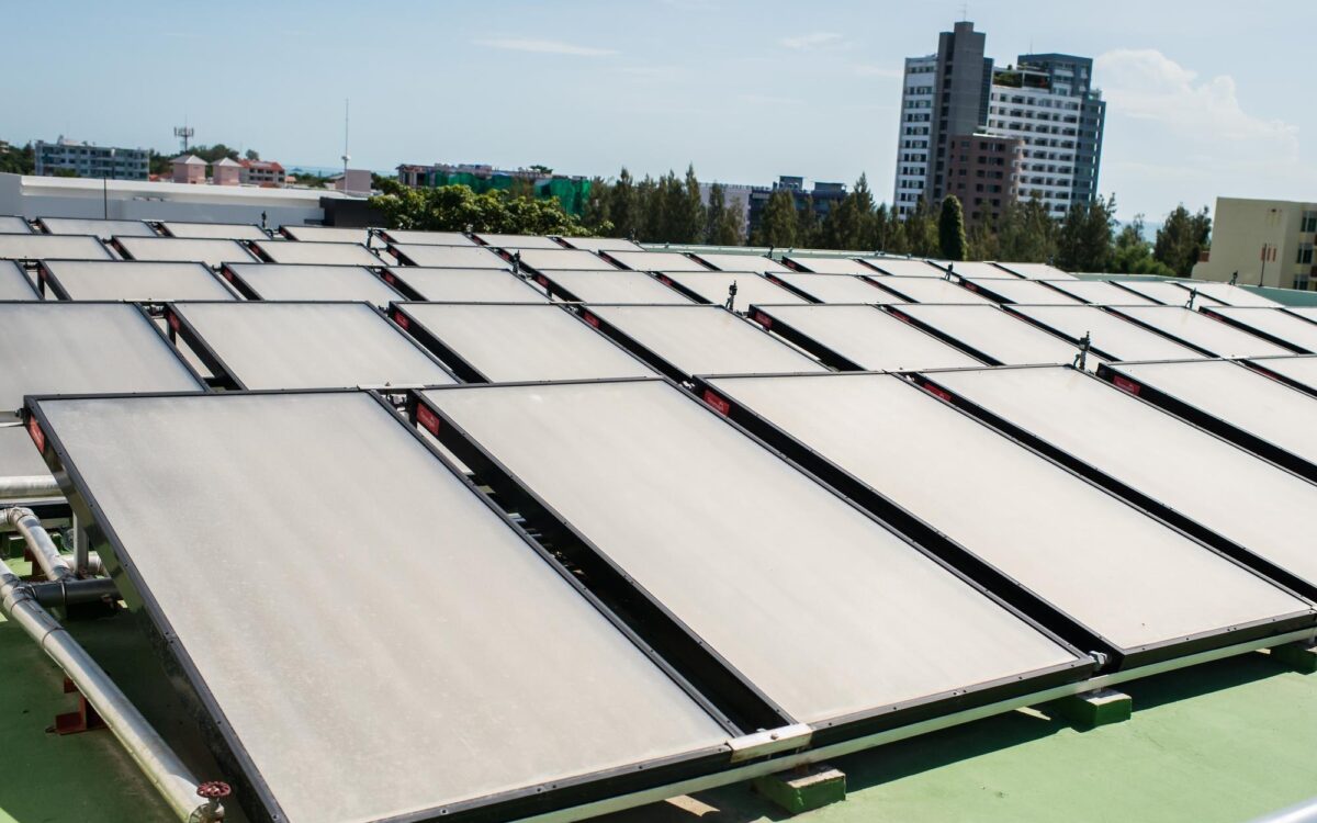 Care este înclinația potrivită pentru panourile fotovoltaice în România